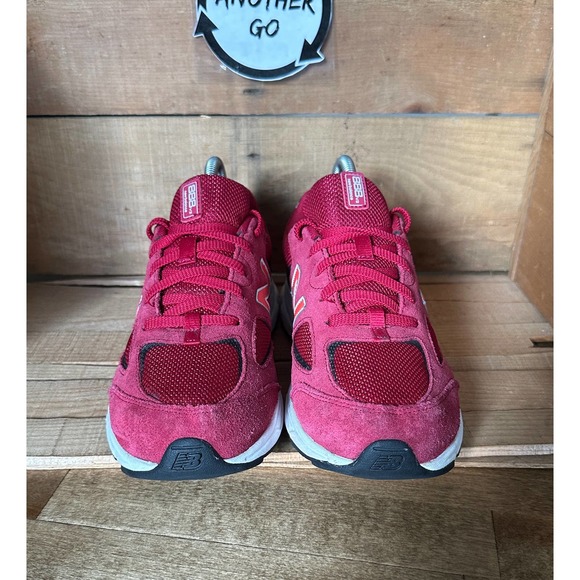 Women’s New Balance 888 V2 Athletic Running Shoes Sneakers Size 8.5 (7Y) Maroon - Picture 2 of 12